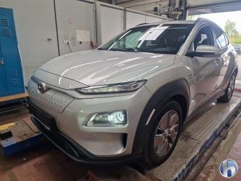 Hyundai Kona Style - Electric - Automatic - 204 hp - 32.209 km