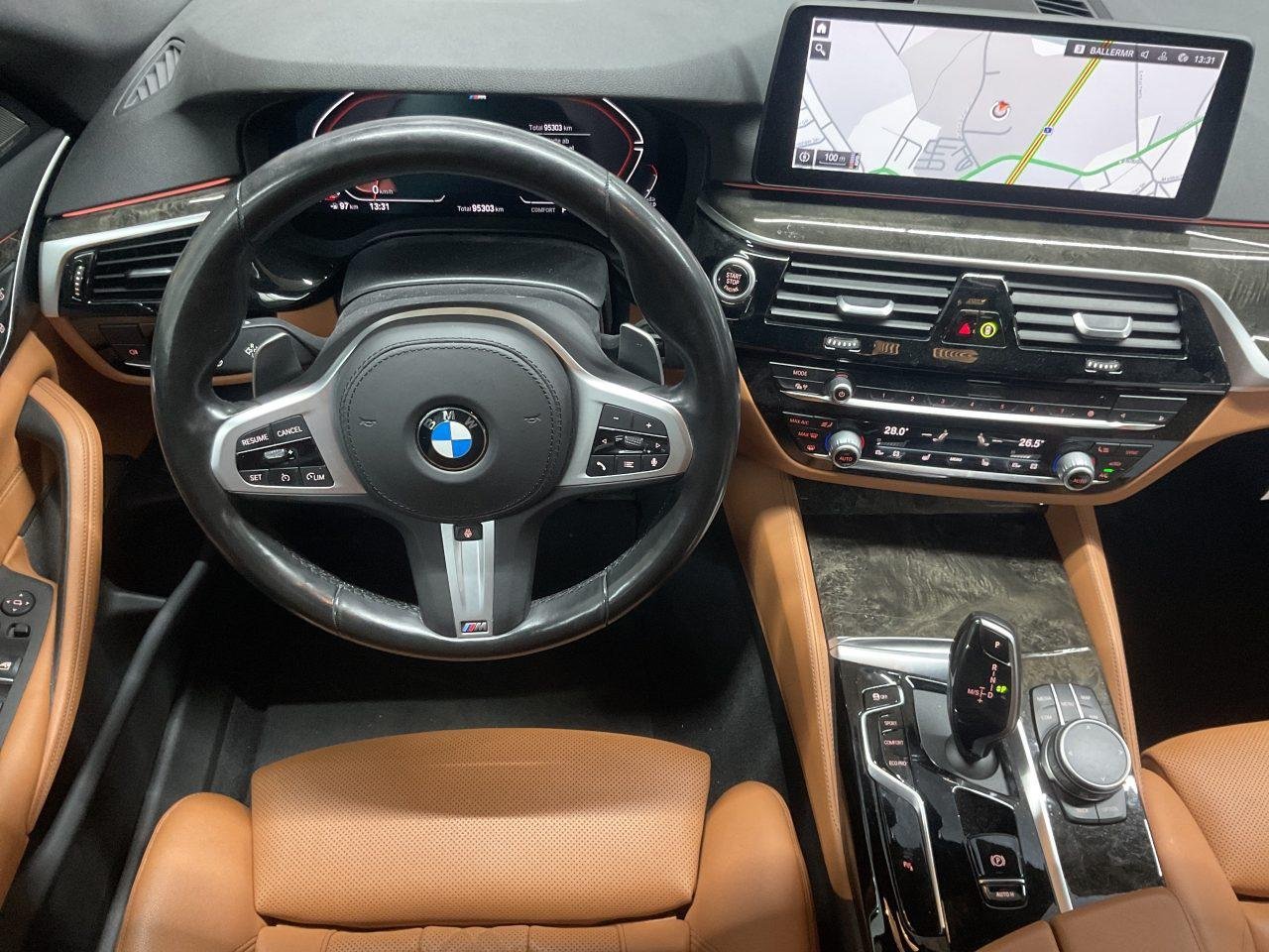 2021 BMW 5 Series   AWD