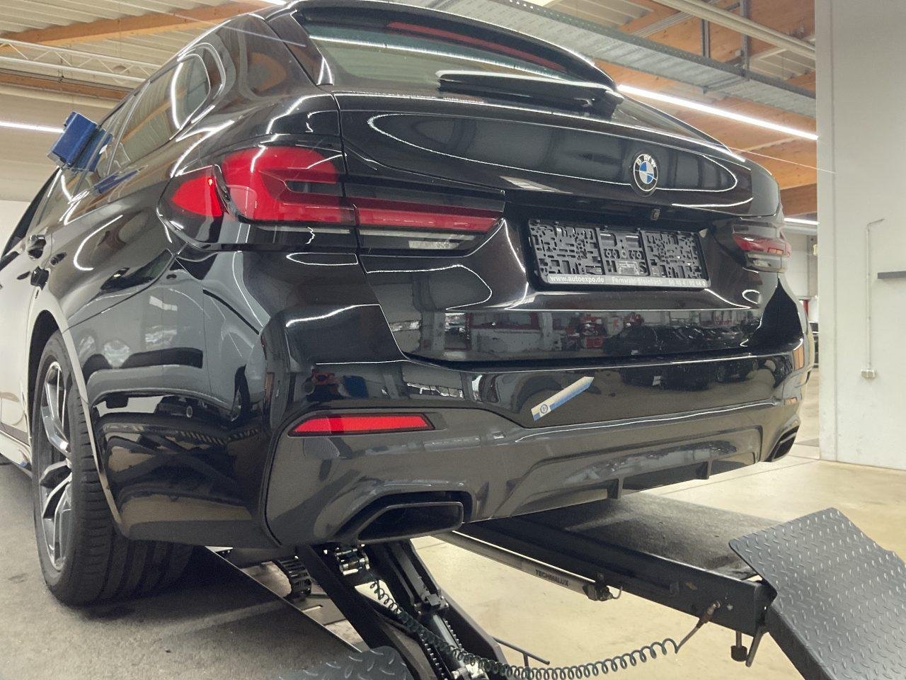 2021 BMW 5 Series   AWD