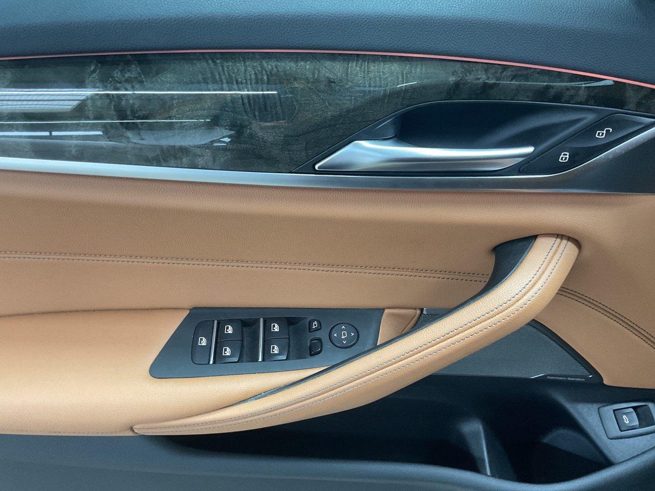 2021 BMW 5 Series   AWD