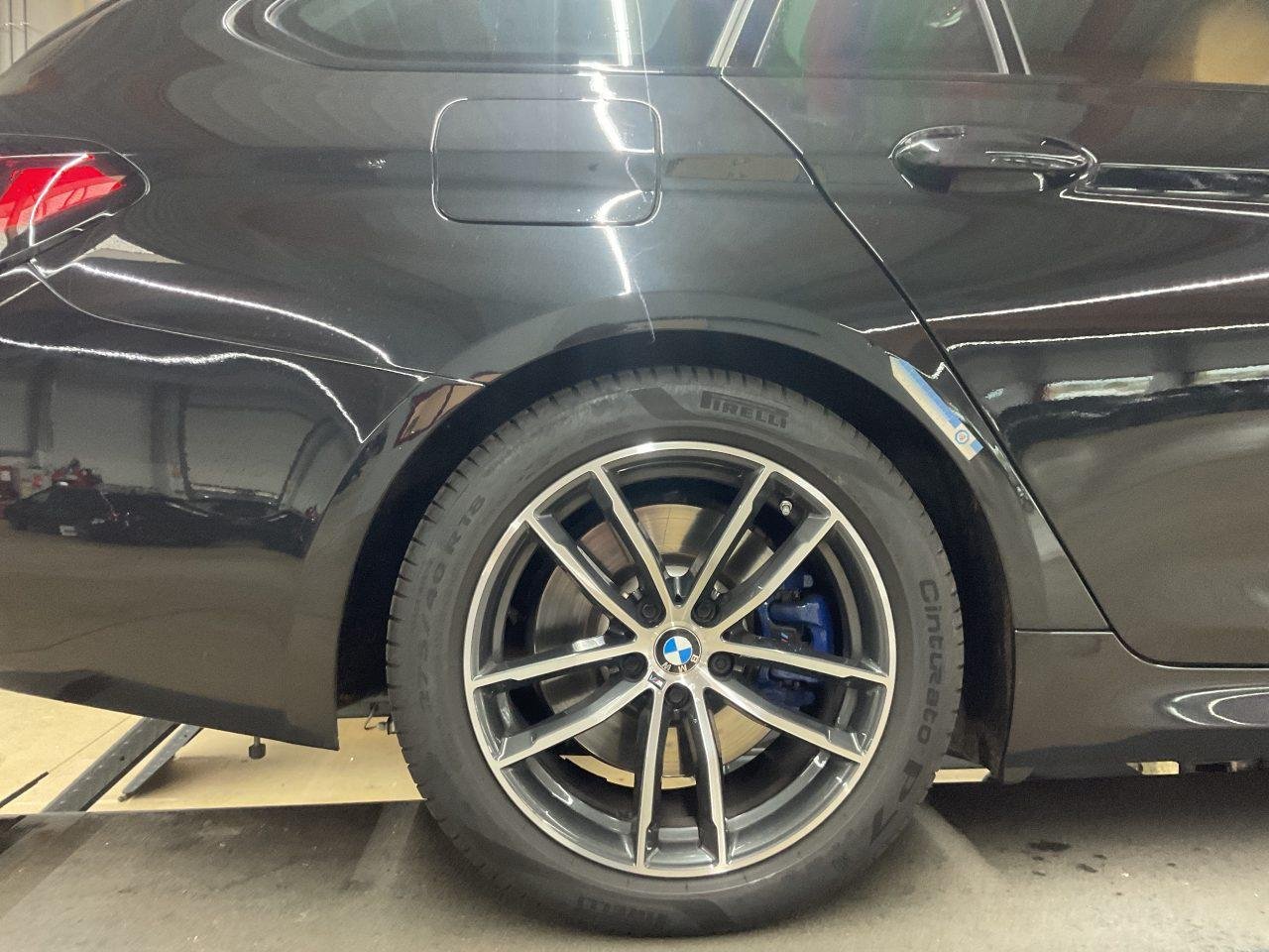 2021 BMW 5 Series   AWD