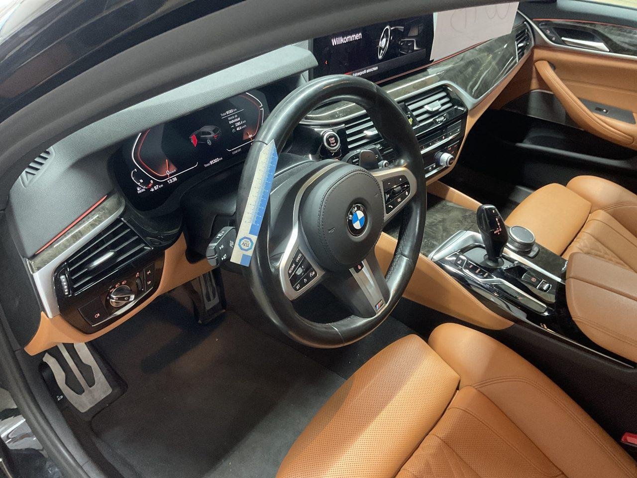 2021 BMW 5 Series   AWD