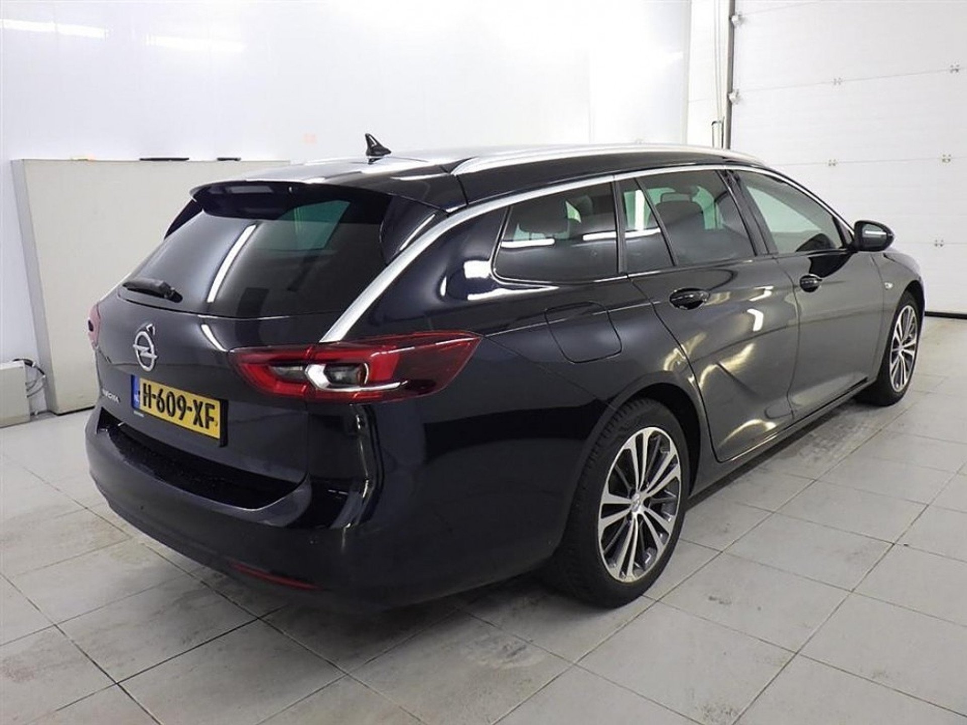 Opel Insignia 1.5 Business Executive - Petrol - Automatic - 165 hp - 119.379 km