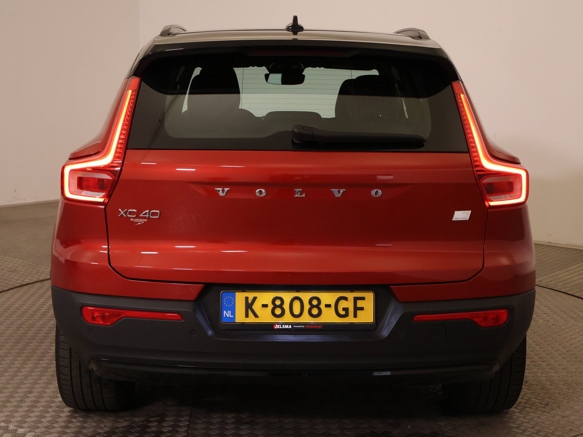 Volvo XC40 P8 R-Design - Twin Motor - Electric - Automatic - 204 hp - 91.932 km