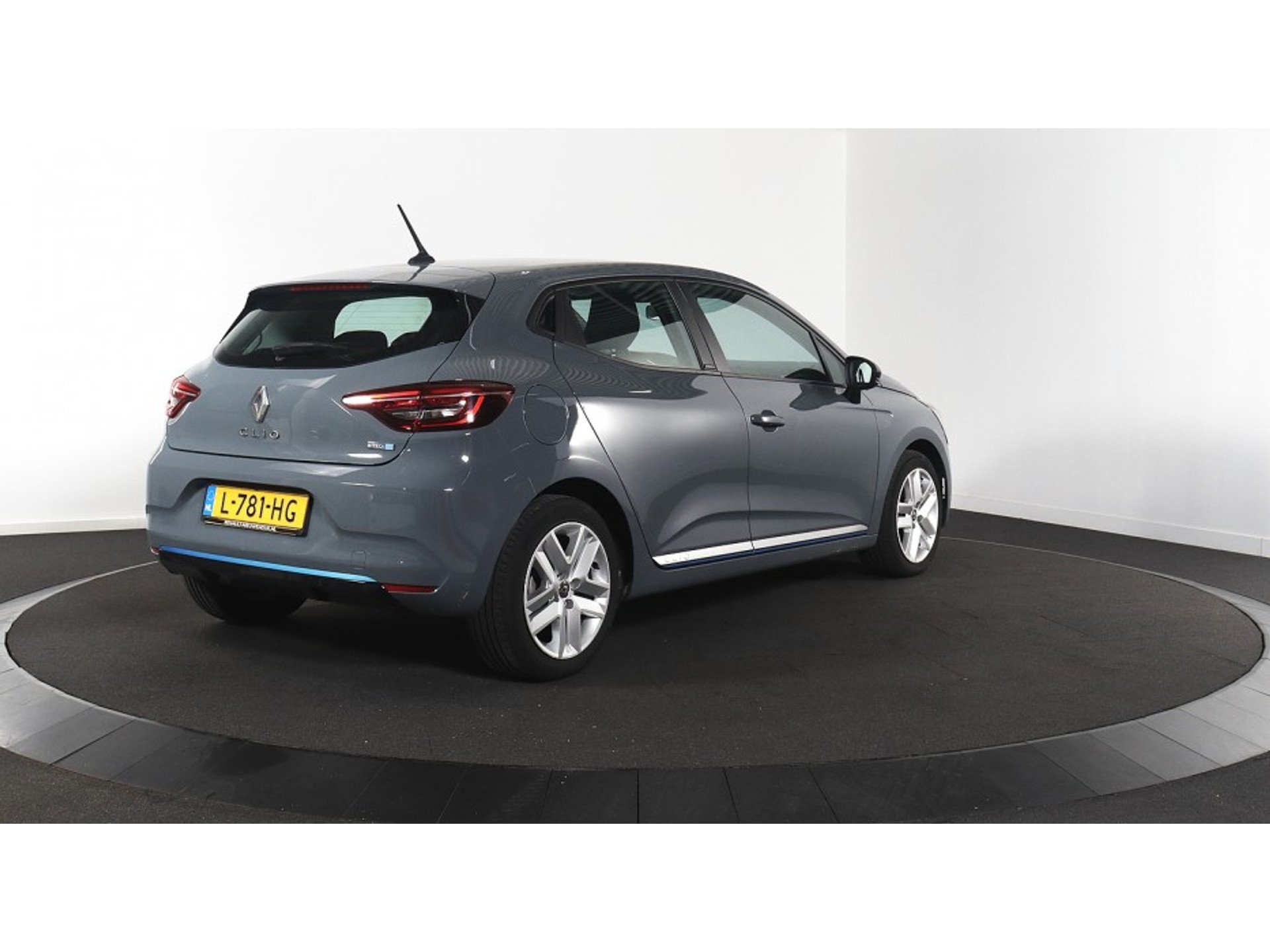 Renault Clio 1.6 Zen - Hybrid - Automatic - 94 hp - 166.032 km