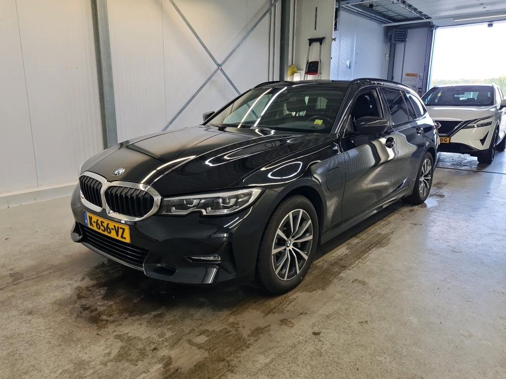 BMW 3 Series Touring 330e High Executive - Hybrid - Automatic - 184 hp - 105.113 km
