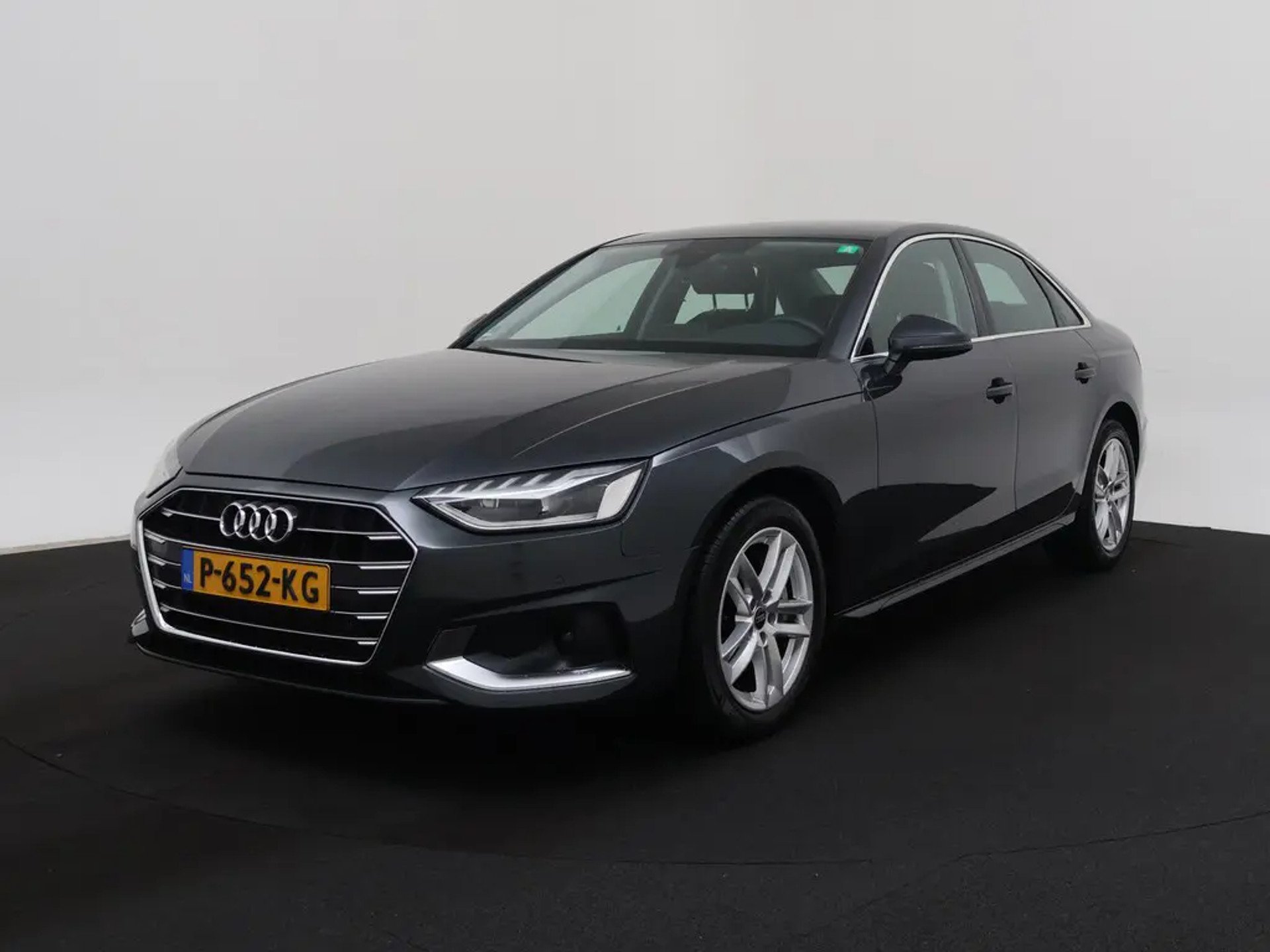 Audi A4 40 TFSI Advanced - Petrol - Automatic - 204 hp - 93.452 km