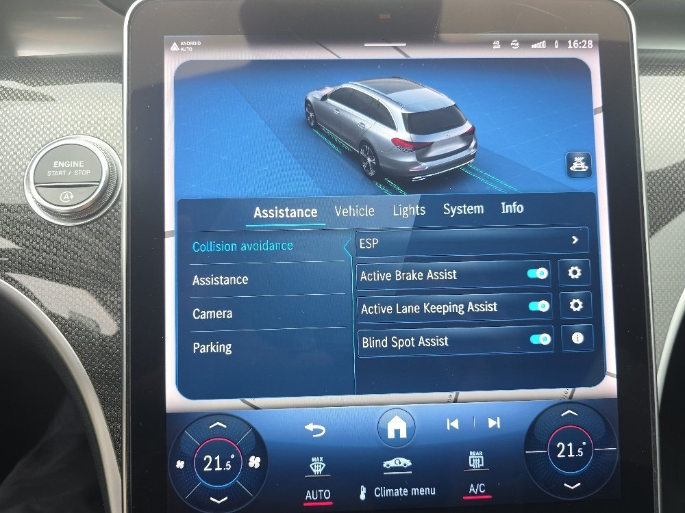 2022 Mercedes-Benz C   