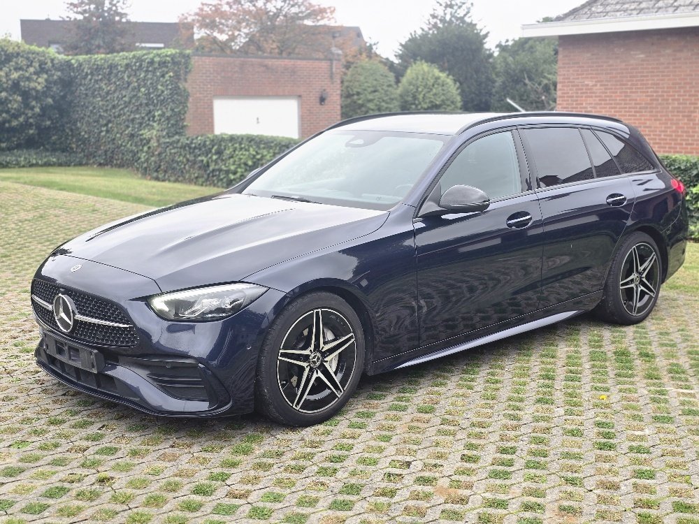 2022 Mercedes-Benz C   