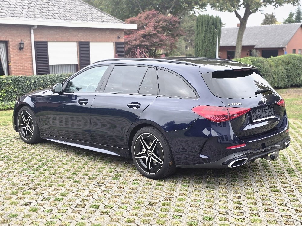 2022 Mercedes-Benz C   