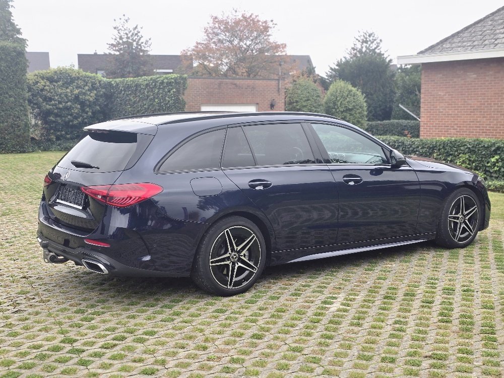 2022 Mercedes-Benz C   