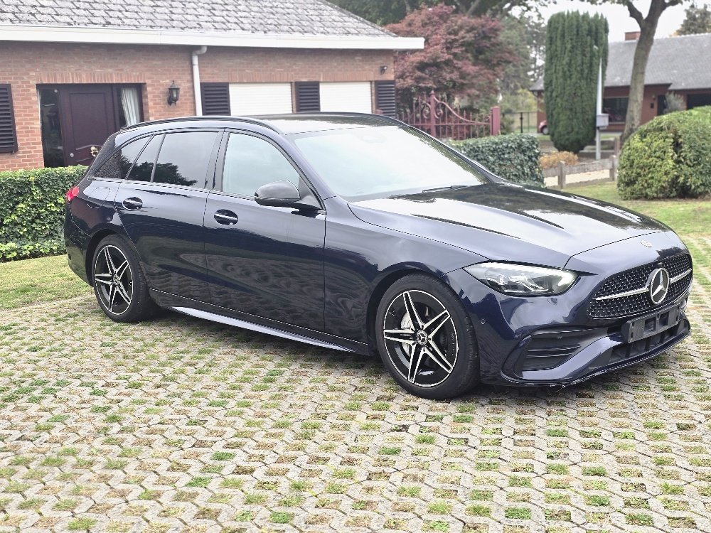 2022 Mercedes-Benz C   