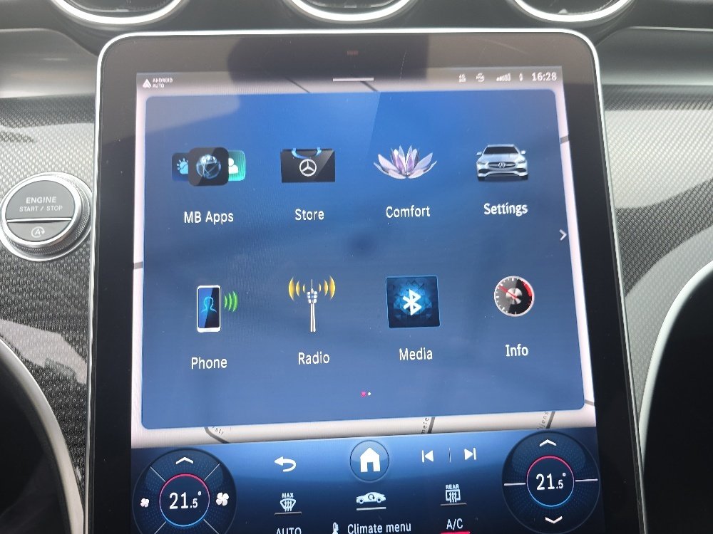 2022 Mercedes-Benz C   