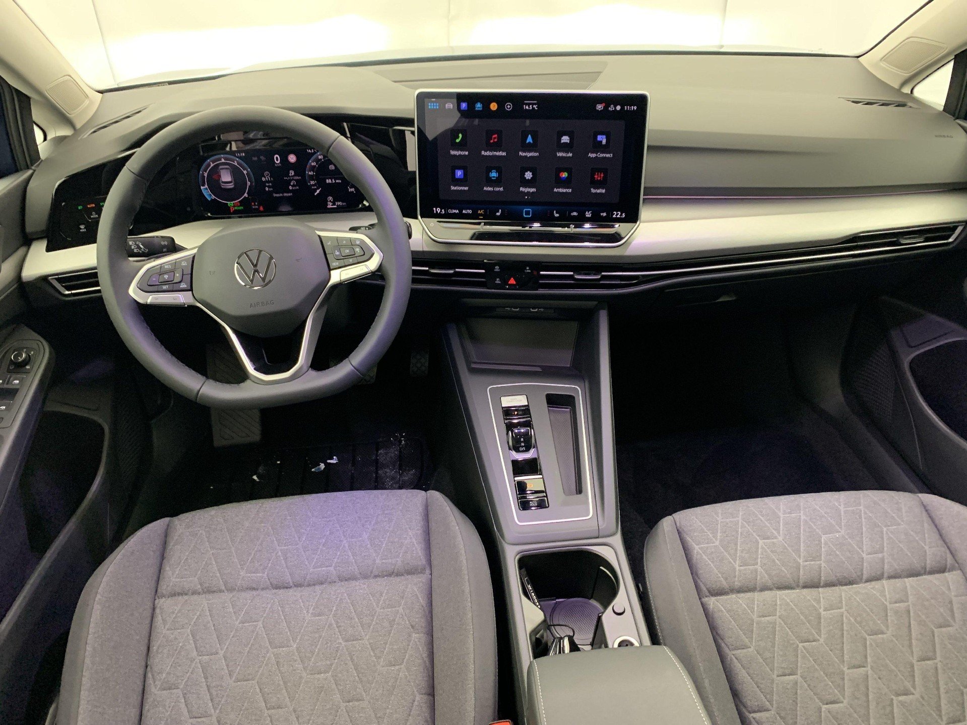 2025 Volkswagen Golf   