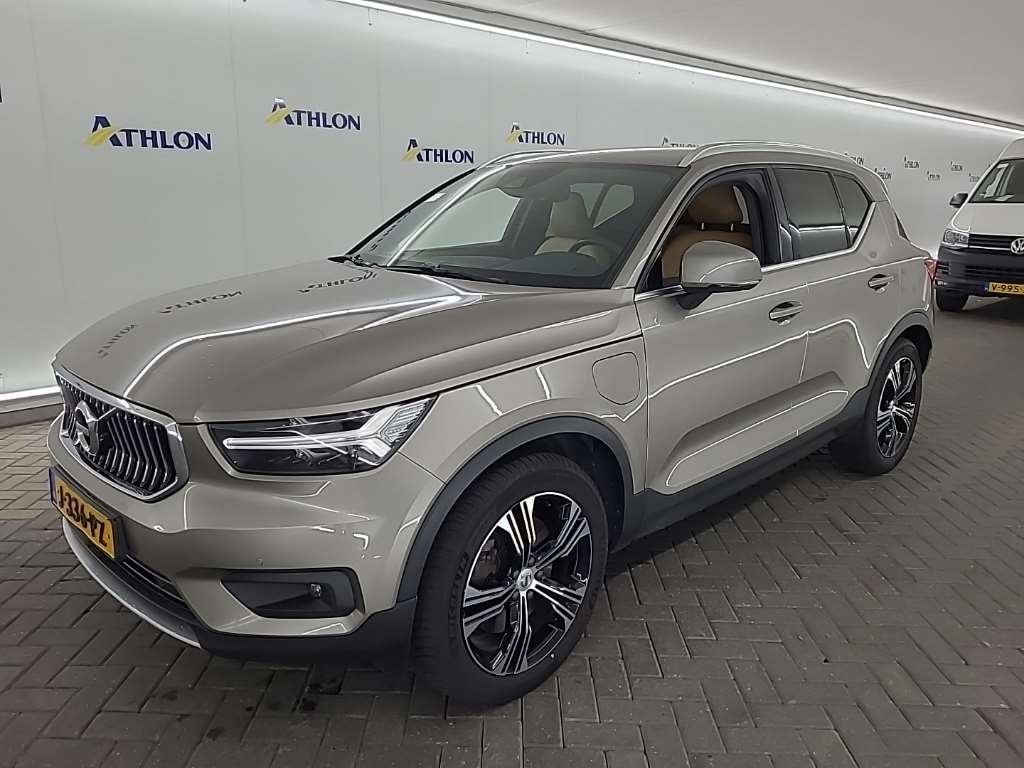 Volvo XC40 T5 Inscription - Hybrid - Automatic - 180 hp - 156.360 km