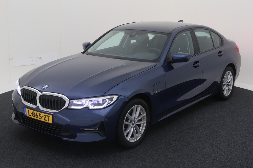 BMW 3 Series 320e Business - 163 hp - 87.452 km
