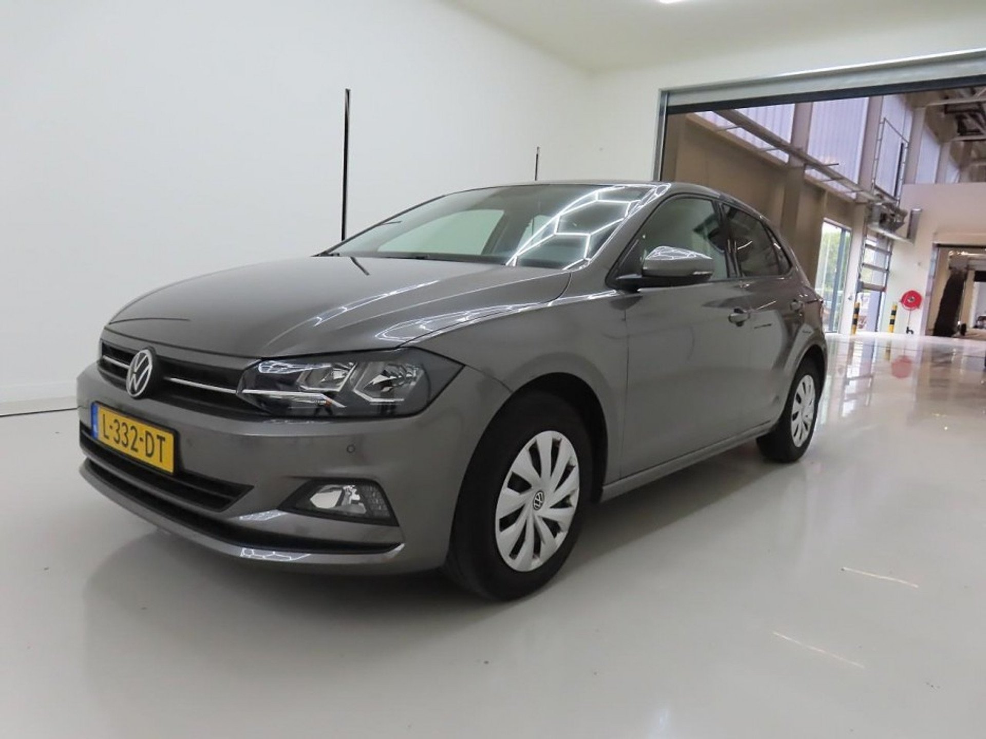 Volkswagen Polo 1.0 TSI Highline - Petrol - Manual - 95 hp - 76.128 km