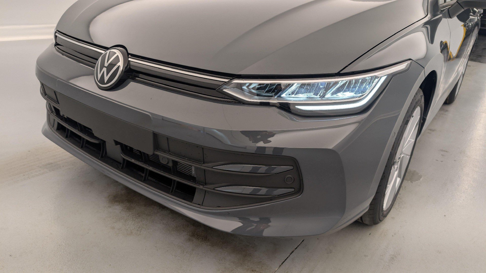 2025 Volkswagen Golf   