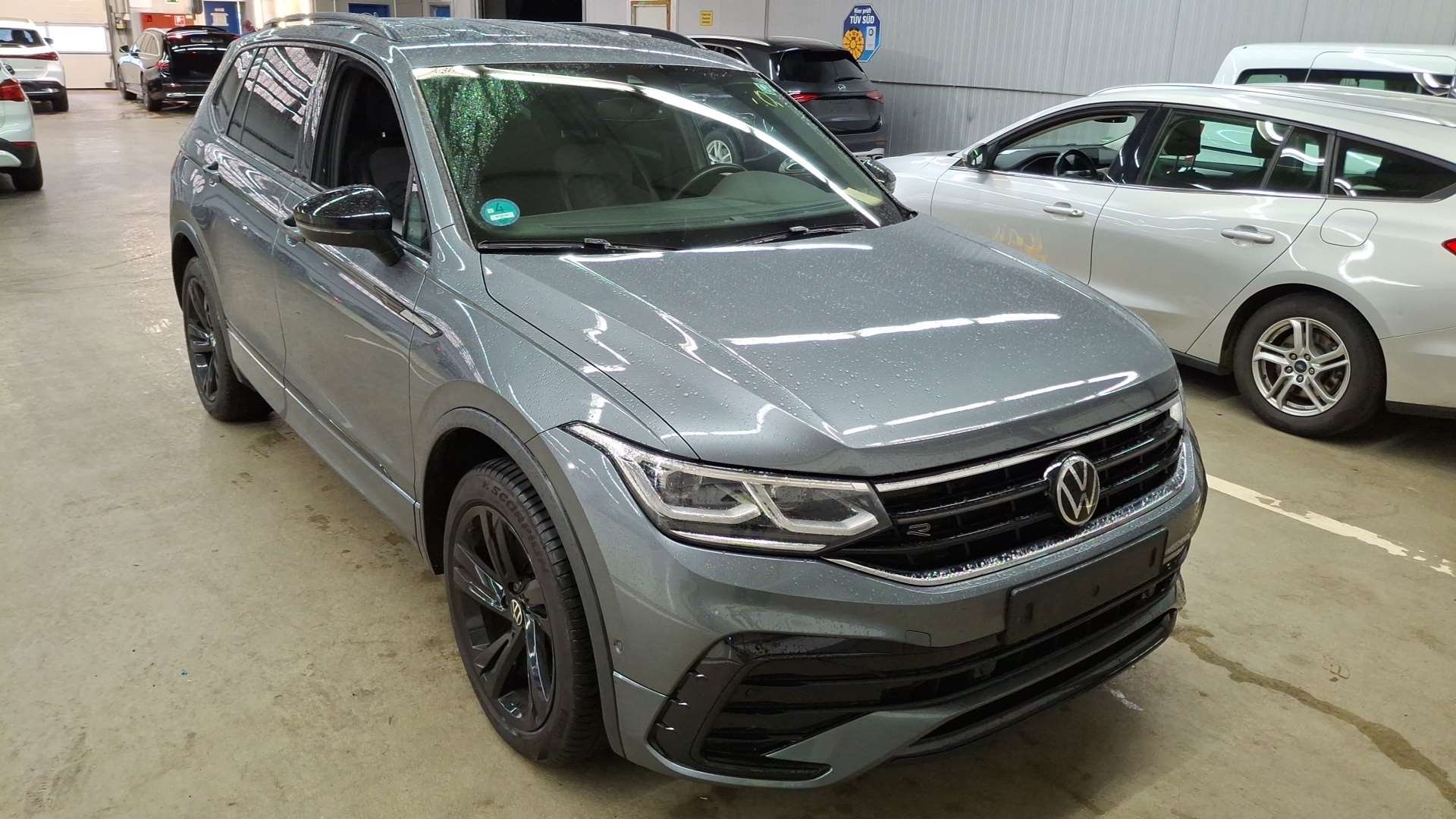 2021 Volkswagen Tiguan   AWD