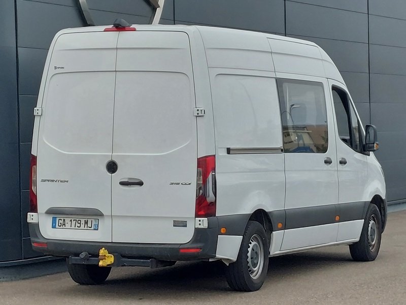Mercedes-Benz Sprinter 315 CDI Pro - Diesel - Manual - 150 hp - 121.691 km