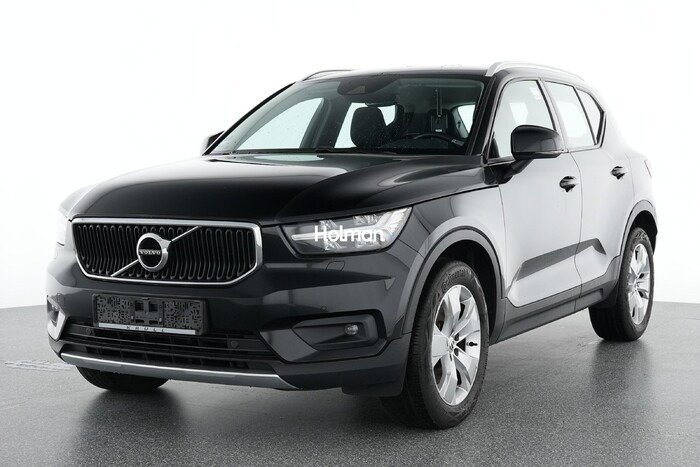 Volvo XC40 B4 Momentum - Petrol - Automatic - 197 hp - 131.001 km