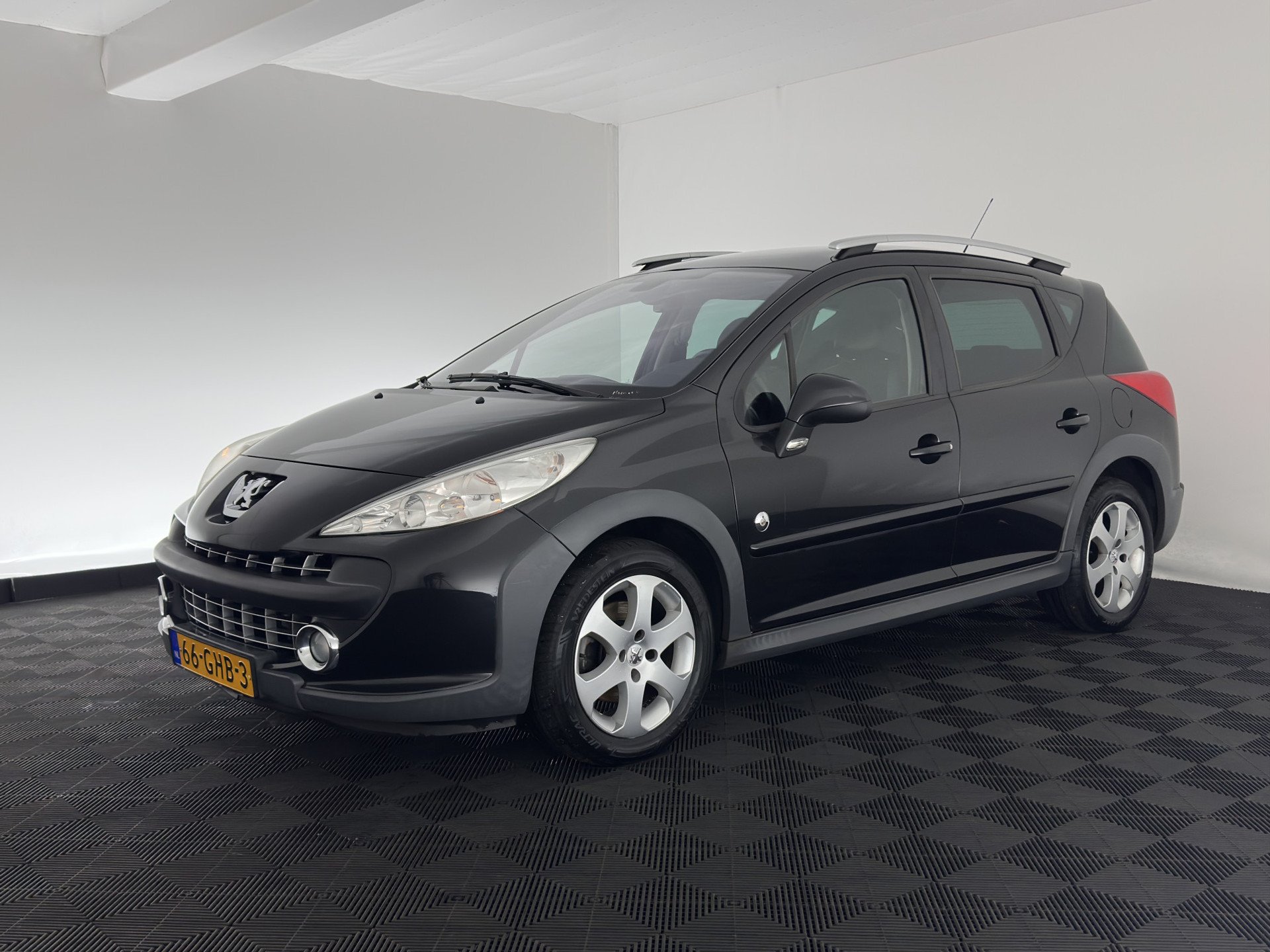 Peugeot 207 SW 1.6 VTI Outdoor - Petrol - Manual - 120 hp - 162.997 km