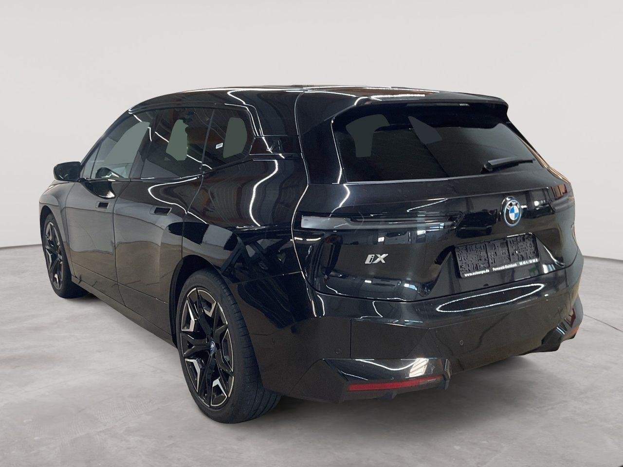 BMW iX 50 - xDrive - Electric - Automatic - 523 hp - 62.565 km