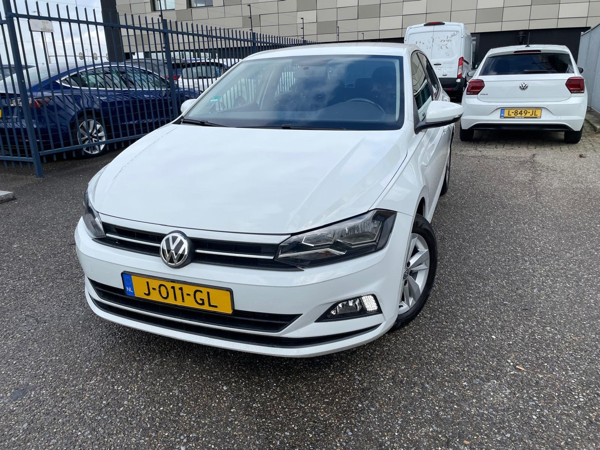 Volkswagen Polo 1.0 TSI Comfortline - Petrol - Manual - 95 hp - 119.686 km