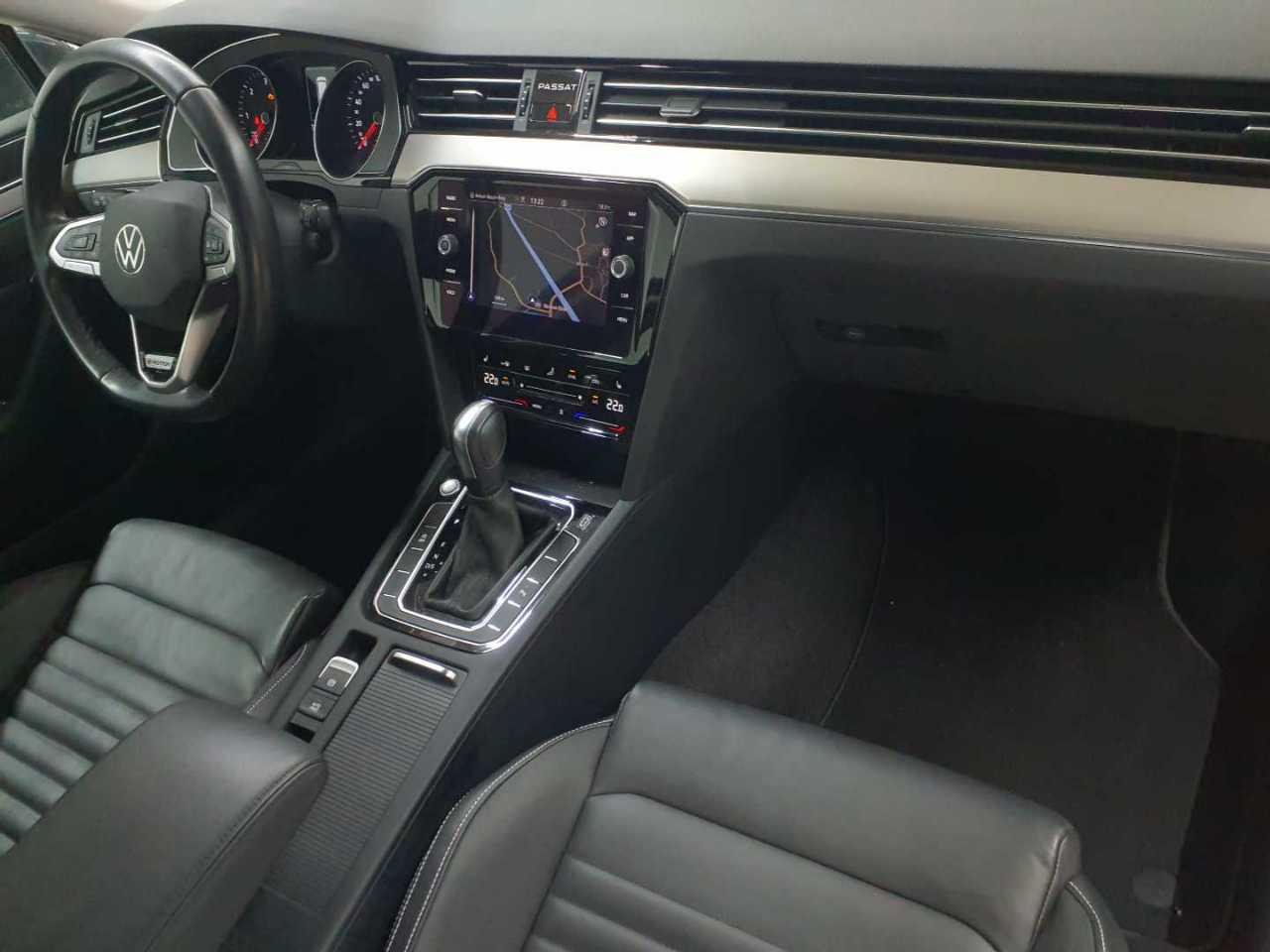 2021 Volkswagen Passat   