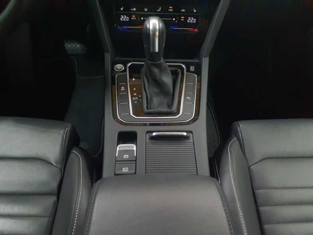 2021 Volkswagen Passat   