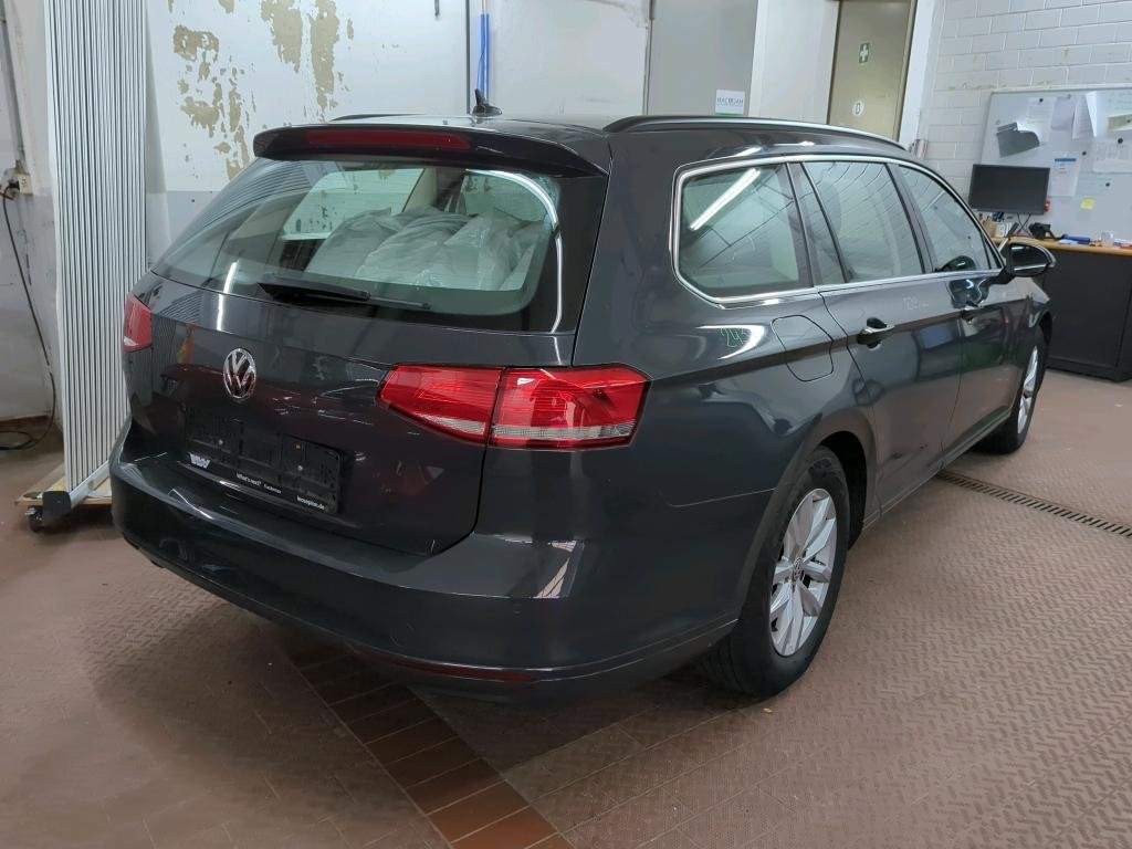 Volkswagen Passat Variant 1.5 TSI Comfortline - Petrol - Automatic - 150 hp - 118.495 km