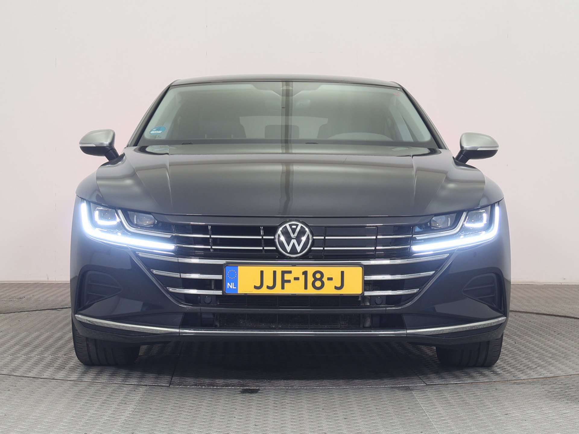 Volkswagen Arteon 1.4 Elegance Business - Hybrid - Automatic - 156 hp - 78.250 km