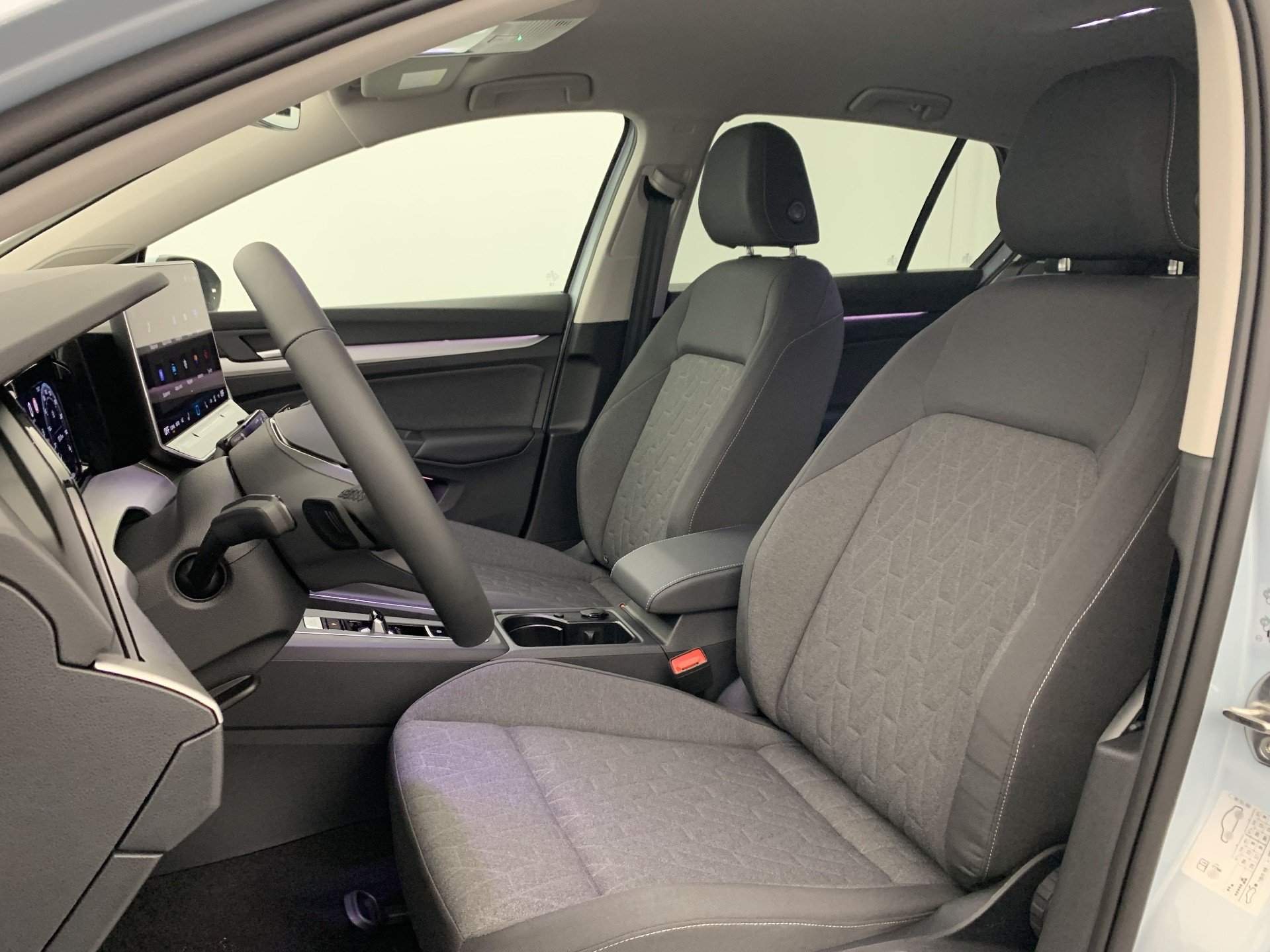 2025 Volkswagen Golf   