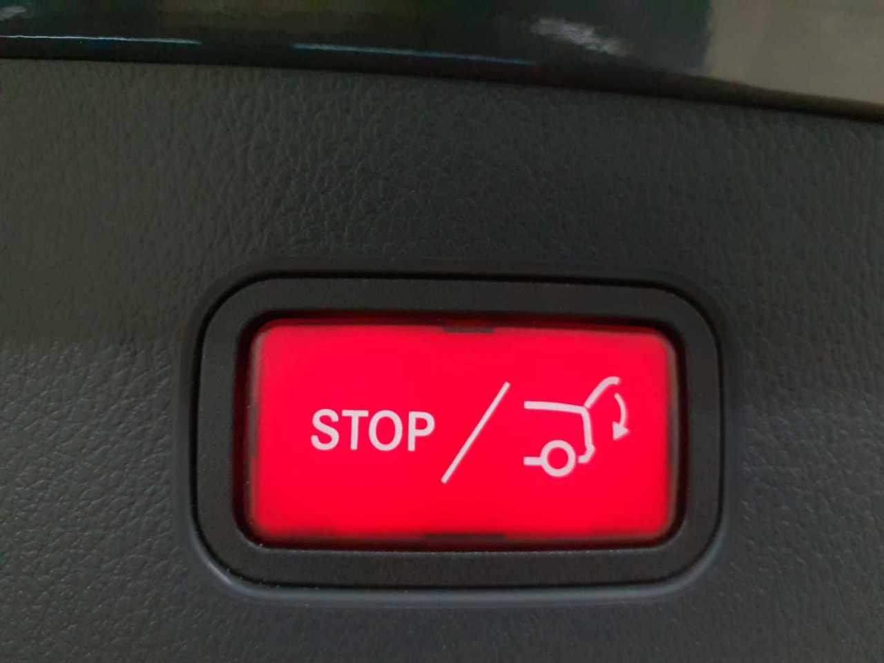 2025 Mercedes-Benz GLC   