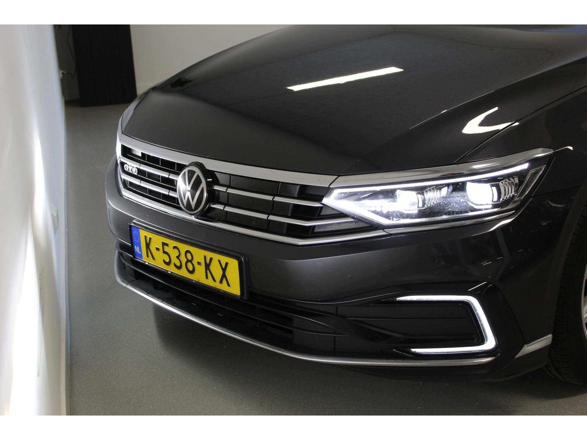 Volkswagen Passat Variant GTE 1.4 TSI Business - Hybrid - Automatic - 156 hp - 181.053 km