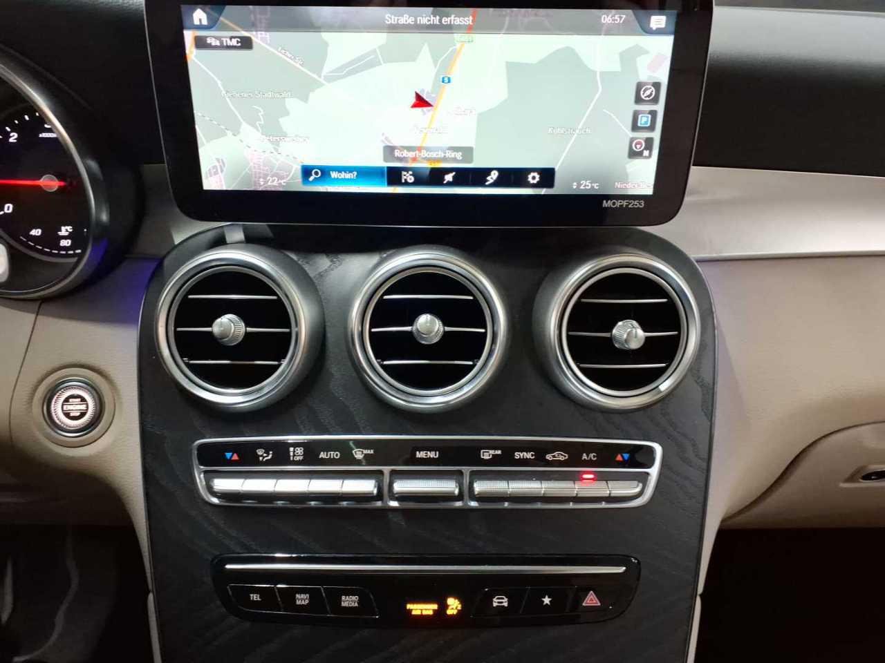 2021 Mercedes-Benz GLC   AWD