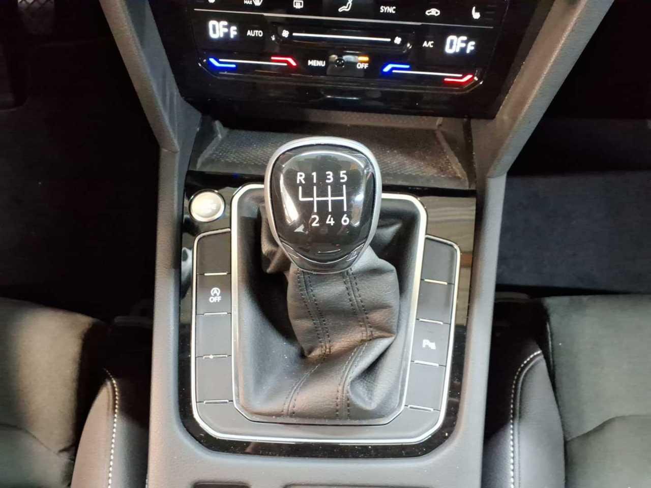 2022 Volkswagen Passat   