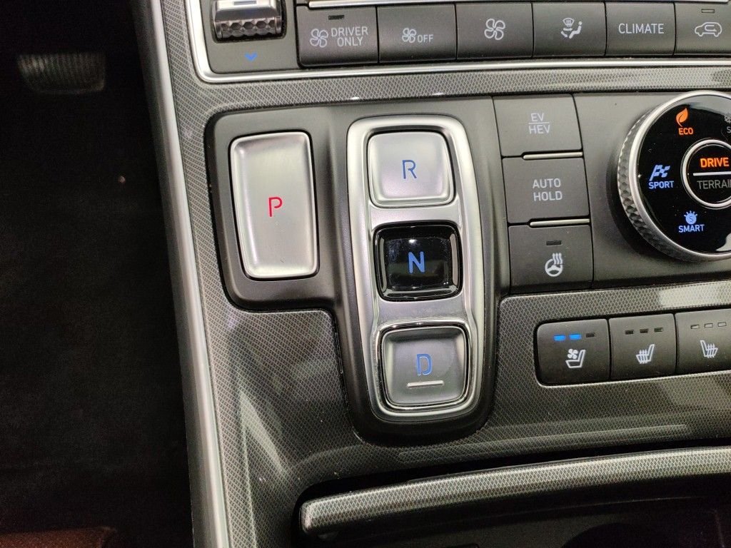 2021 Hyundai Santa Fe   AWD