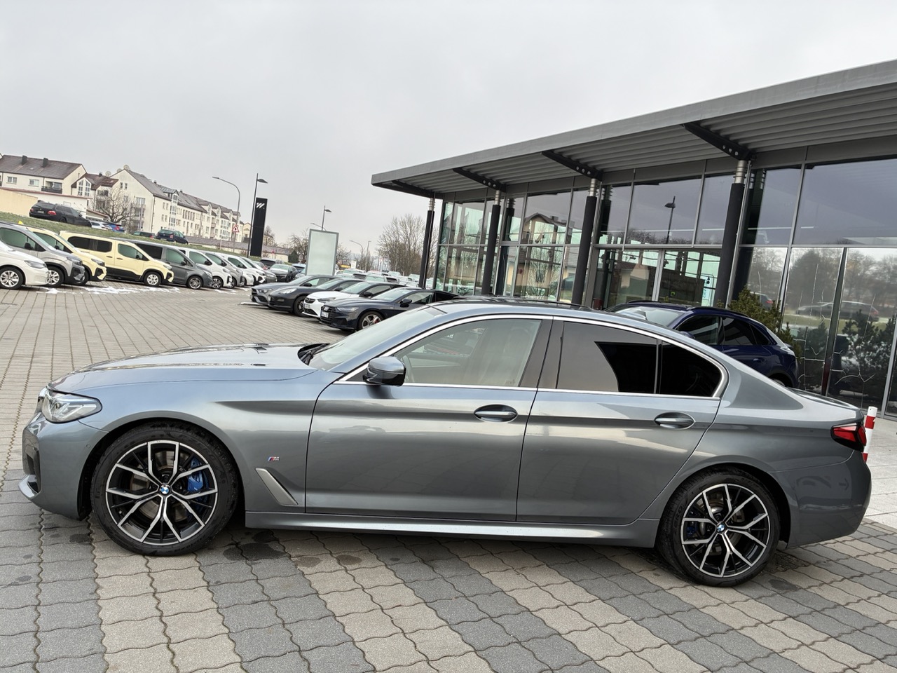 2020 BMW 5 Series   AWD