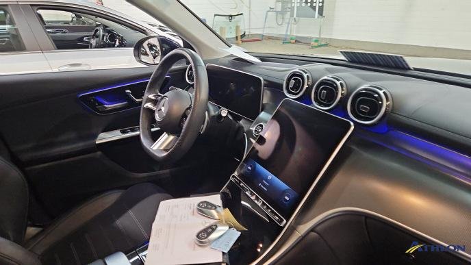 2022 Mercedes-Benz GLC   AWD