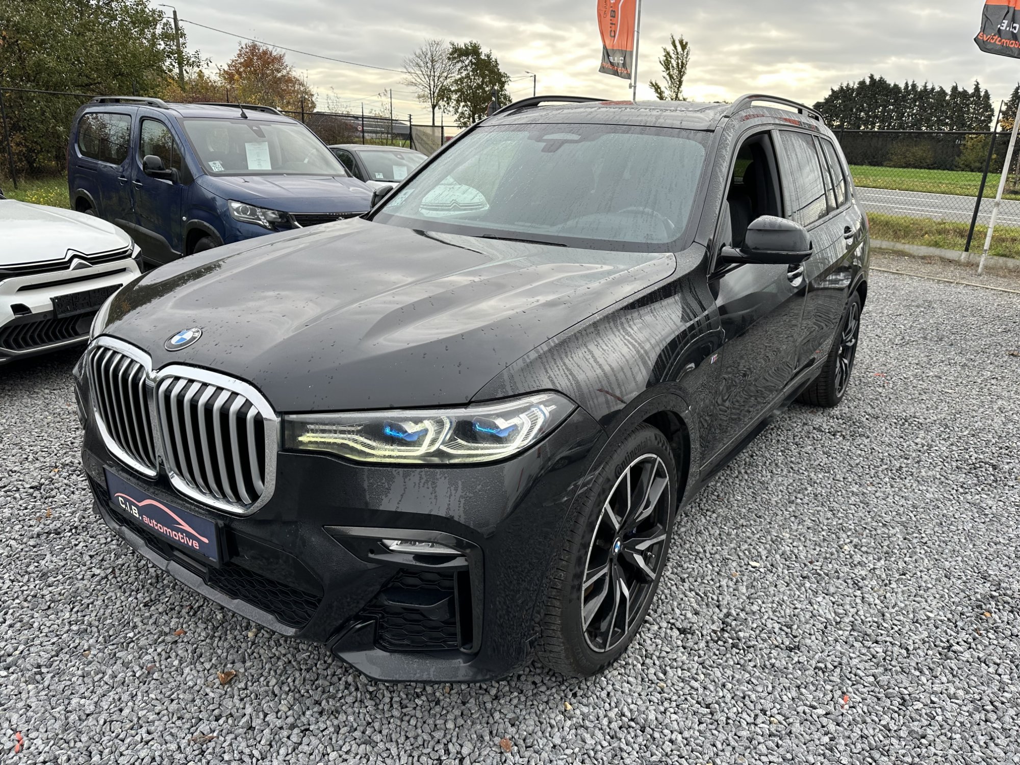 BMW X7 40i M Sport - xDrive - Petrol - Automatic -  hp - 287.077 km