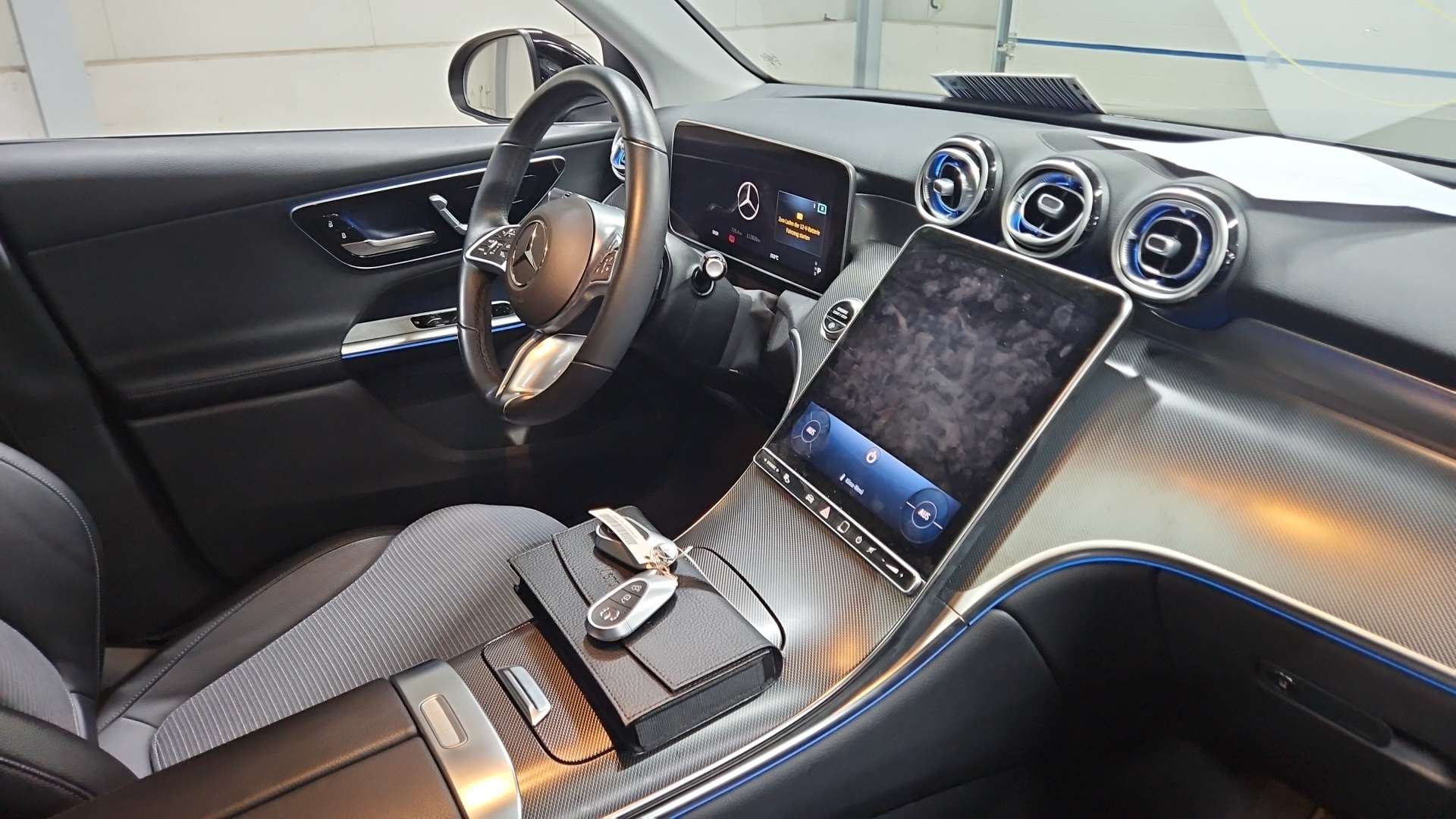 2022 Mercedes-Benz GLC   AWD