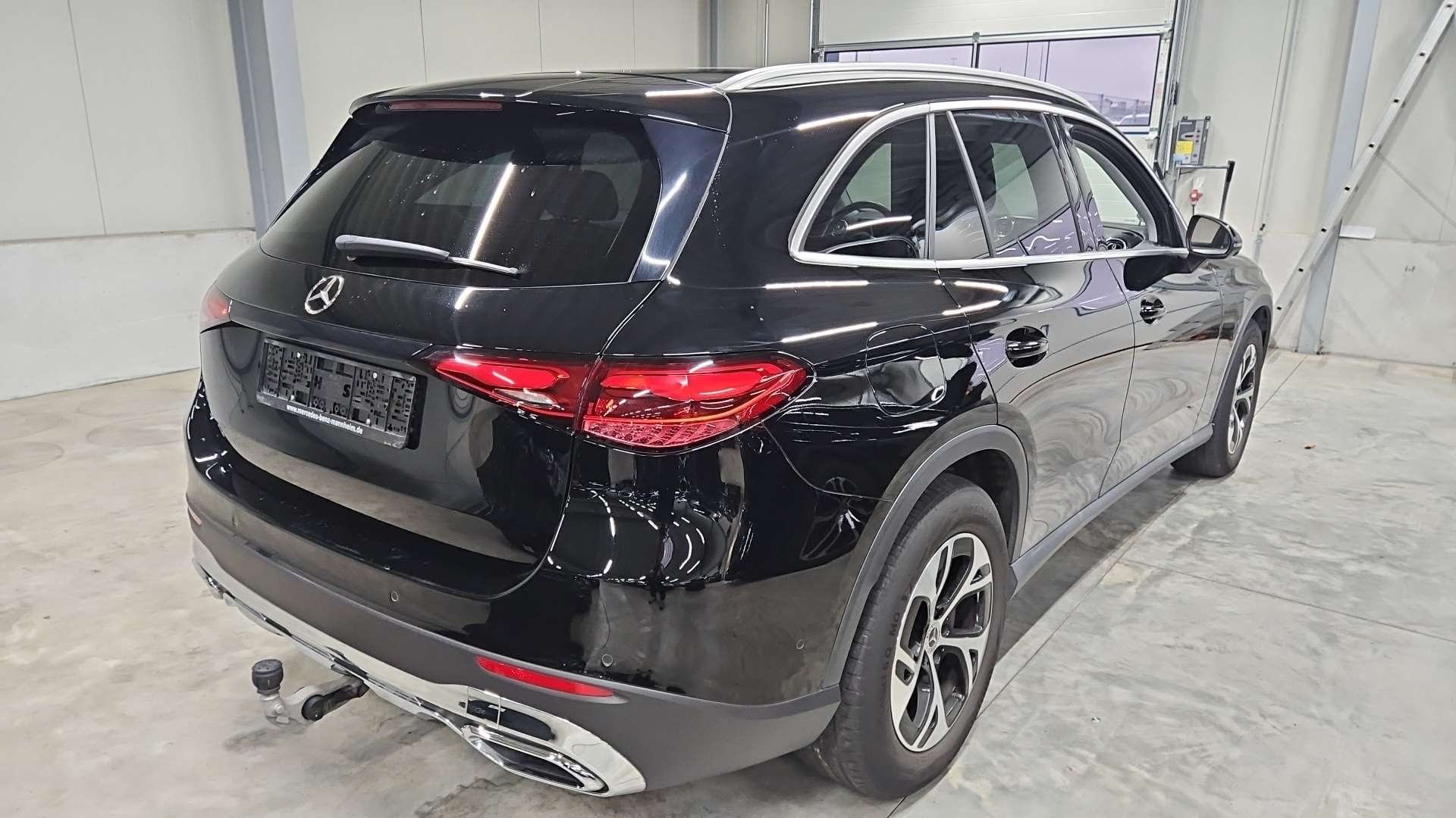 2022 Mercedes-Benz GLC   AWD