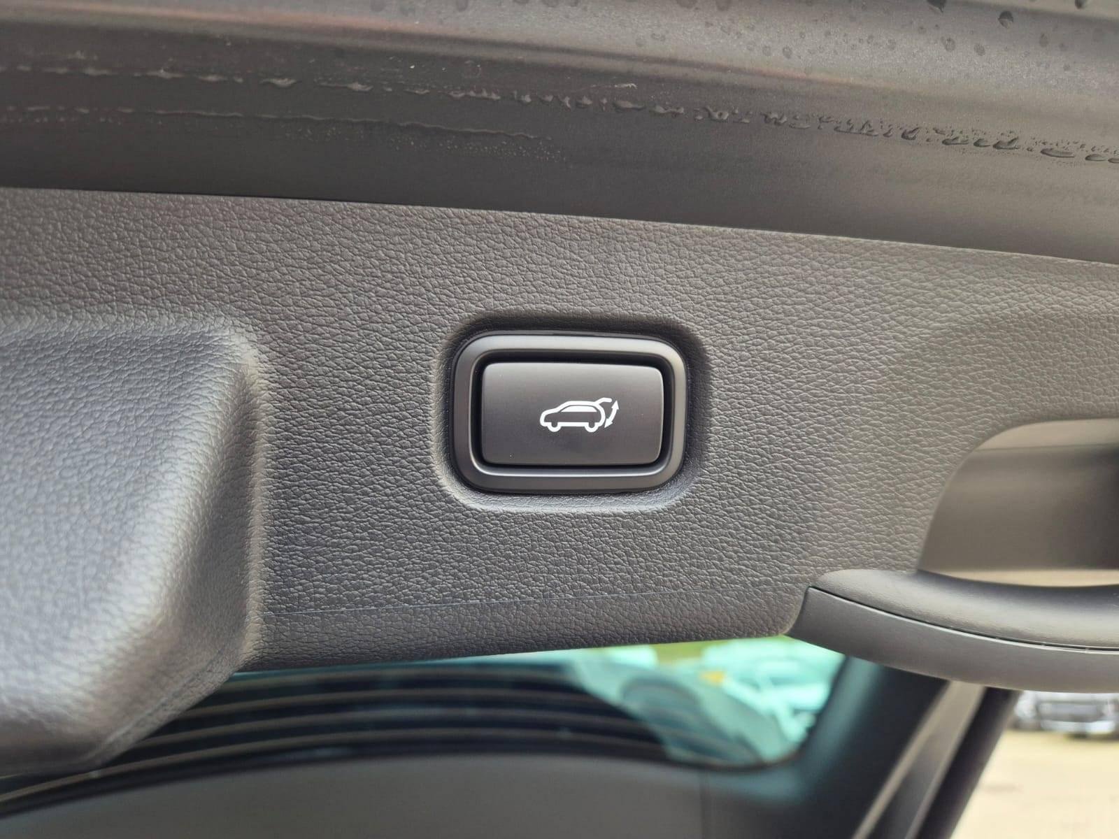 2025 Kia Sportage   AWD