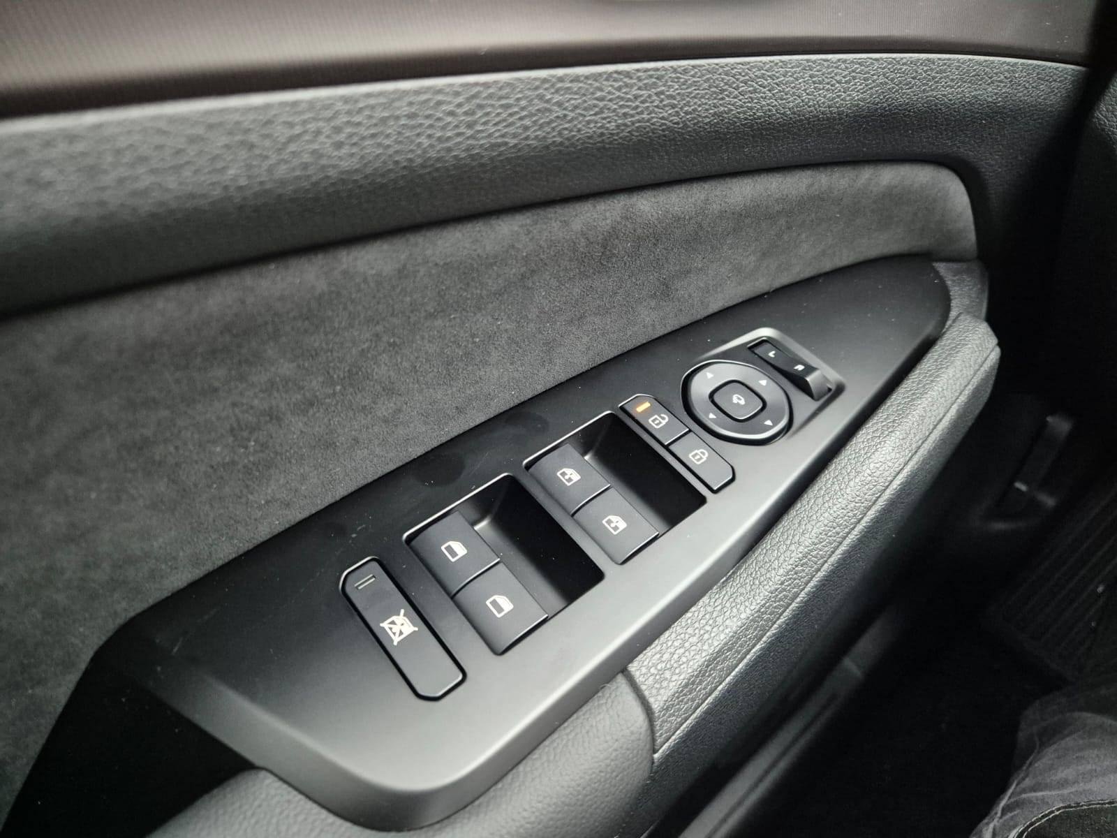 2025 Kia Sportage   AWD