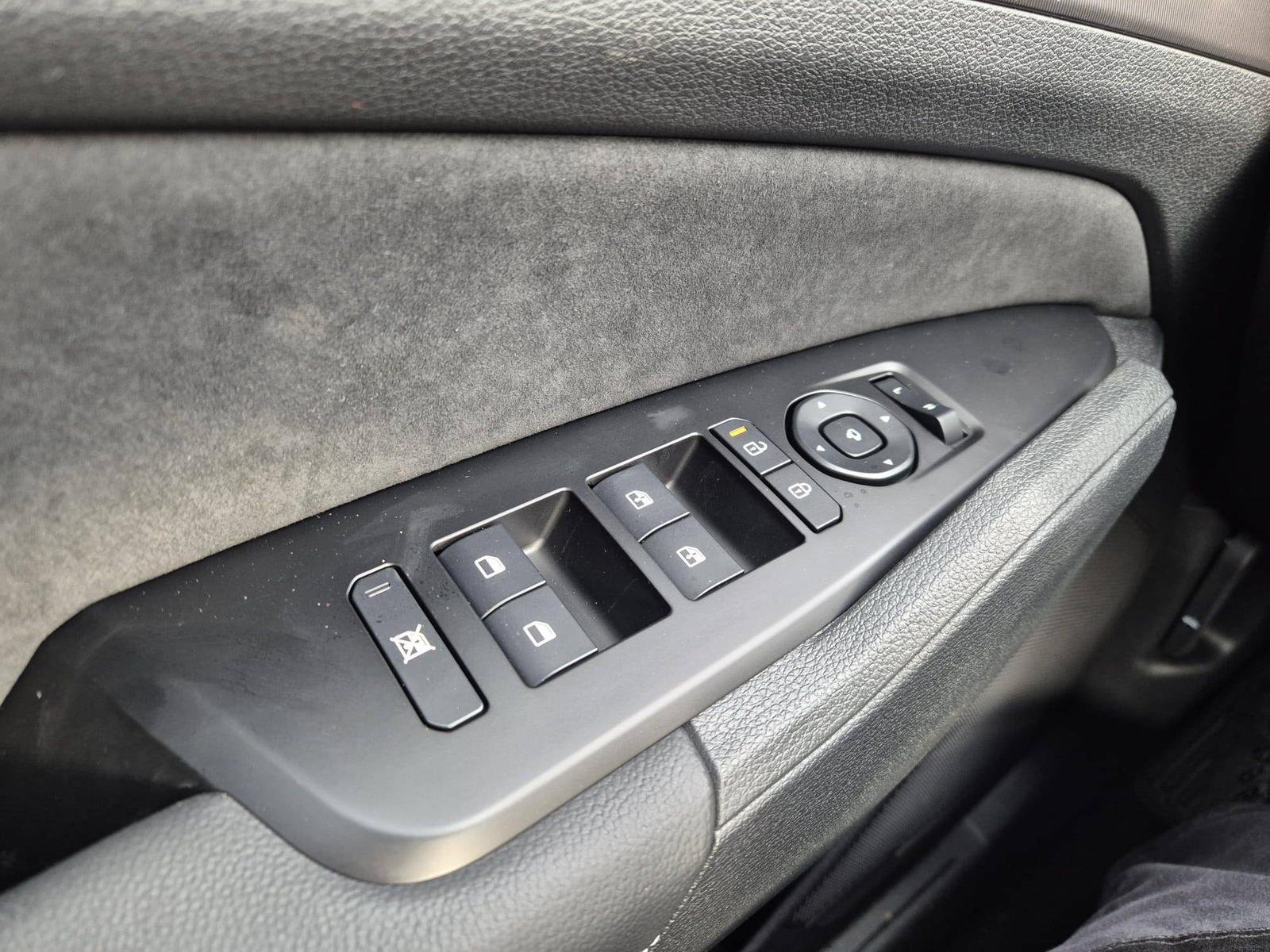 2025 Kia Sportage   AWD