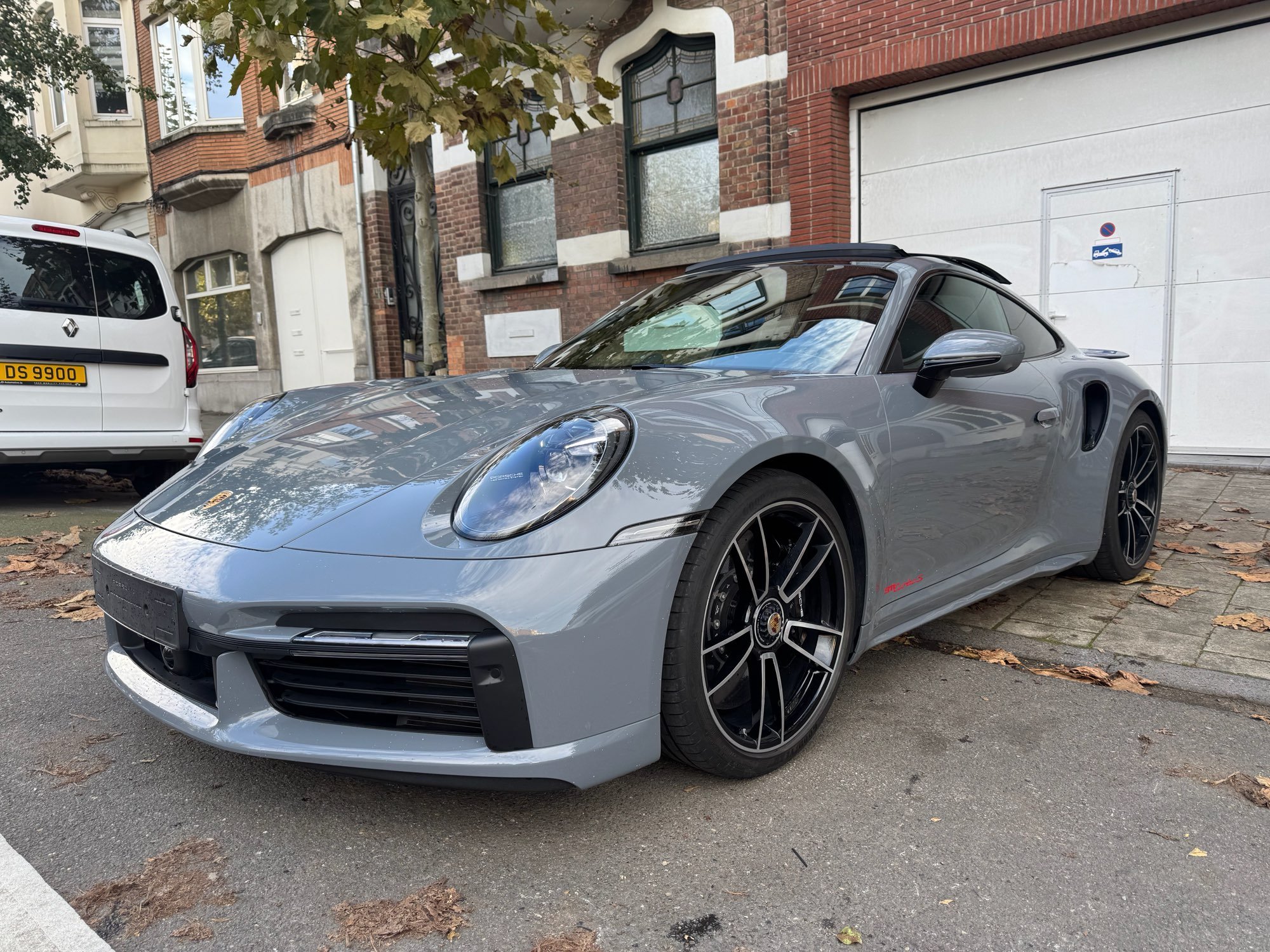 Porsche 911 Turbo Turbo - Petrol - Automatic - 650 hp - 7.469 km
