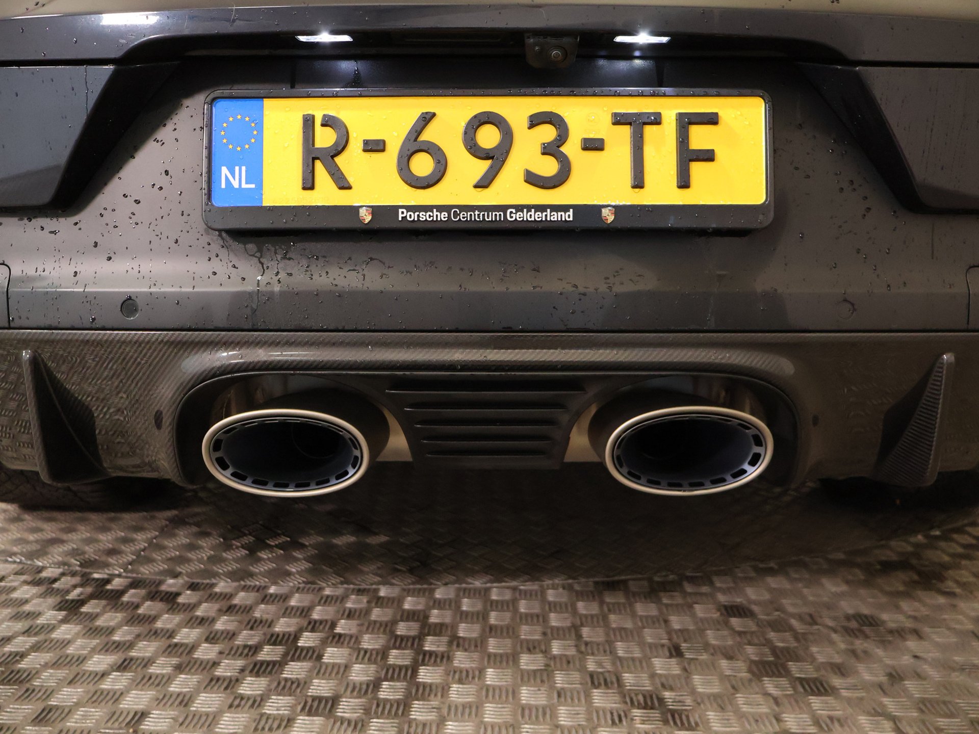 2022 Porsche Cayenne   