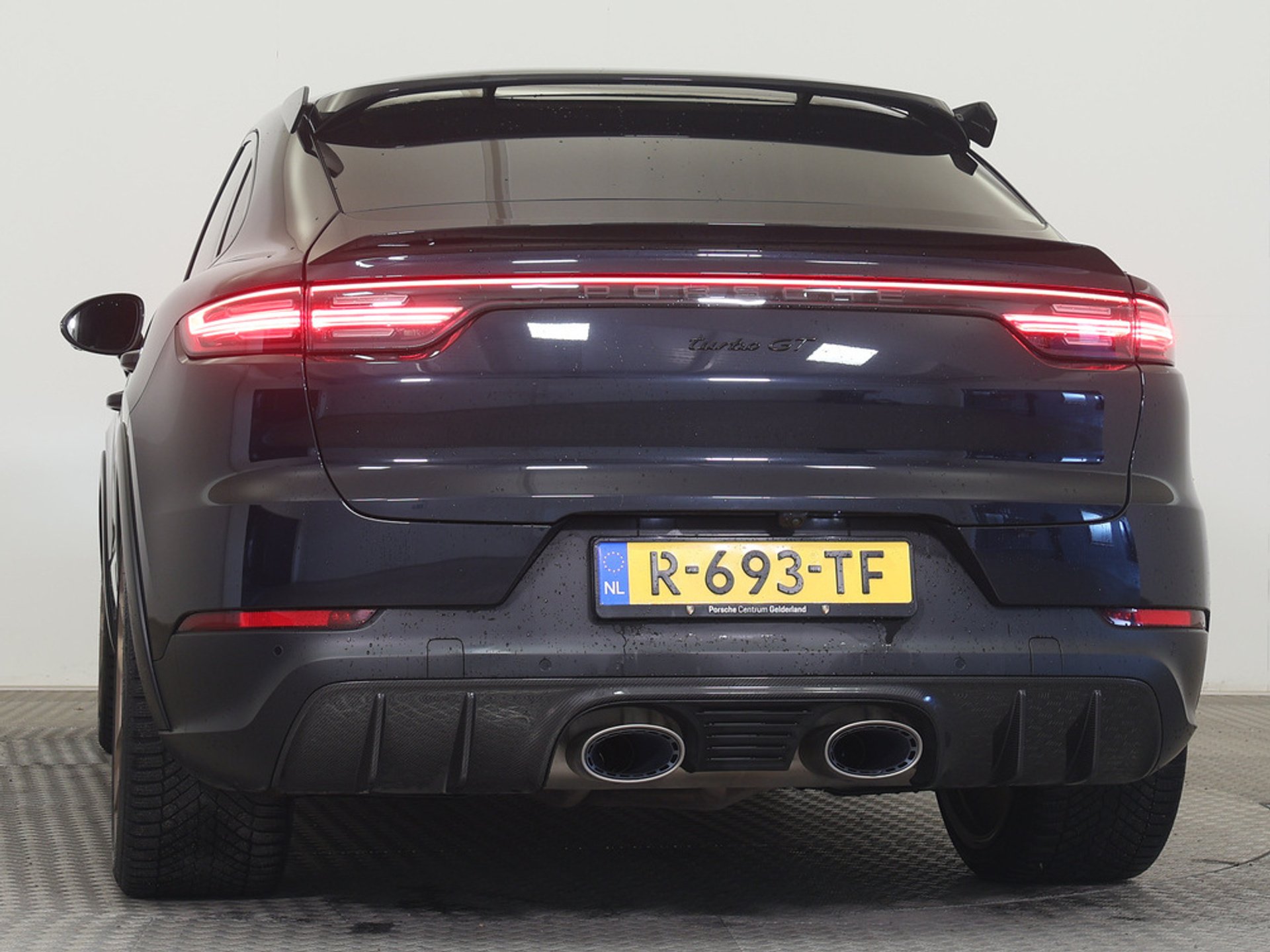 Porsche Cayenne Turbo 4.0 - Petrol - Automatic - 640 hp - 87.098 km