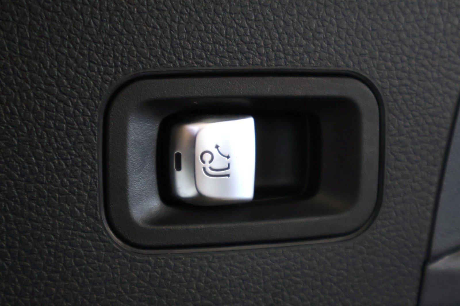 2018 Mercedes-Benz GLC   